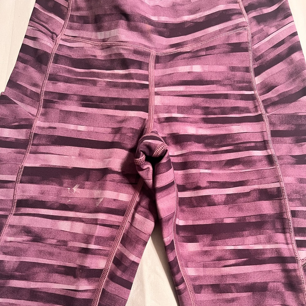 Lululemon - Picture 2 of 5